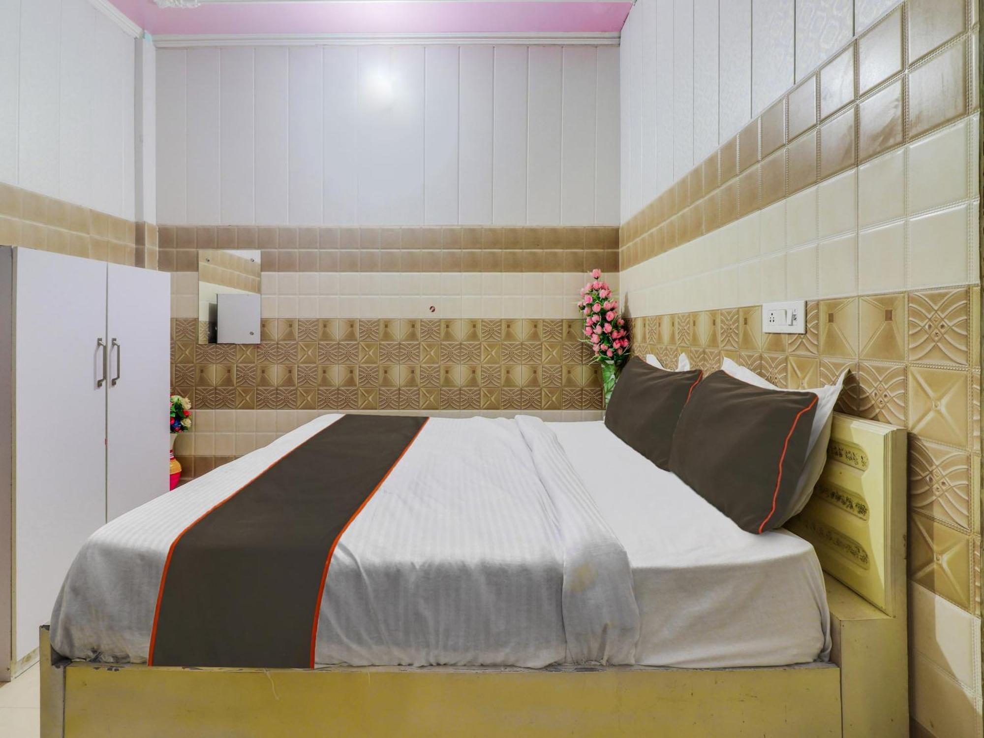 Collection O Paradise And Restaurant Hotel Kashipur Buitenkant foto