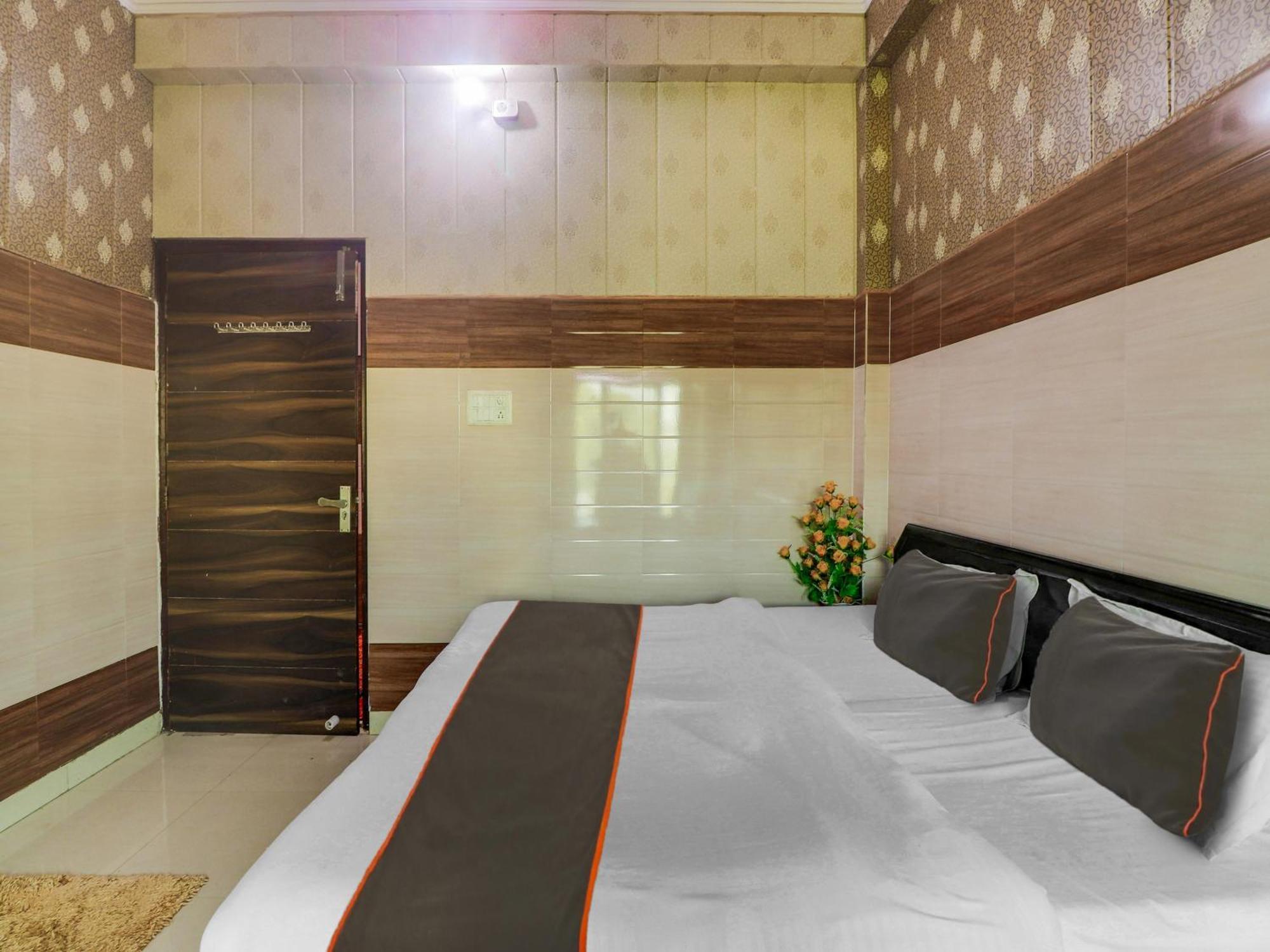 Collection O Paradise And Restaurant Hotel Kashipur Buitenkant foto
